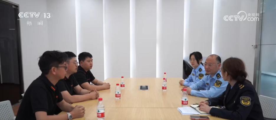 看“持久战”背后的创新突围冰球突破如何破冰内销困境？(图2)
